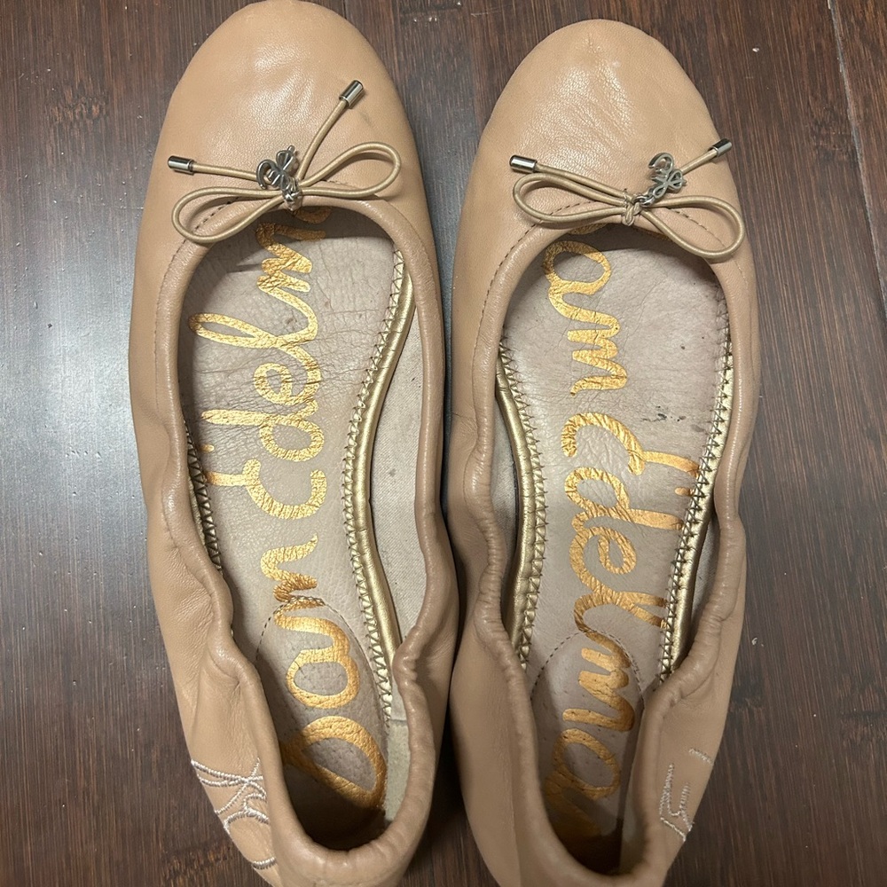 Sam Edelman flats NUDE! Great shoes with a lot of life left!